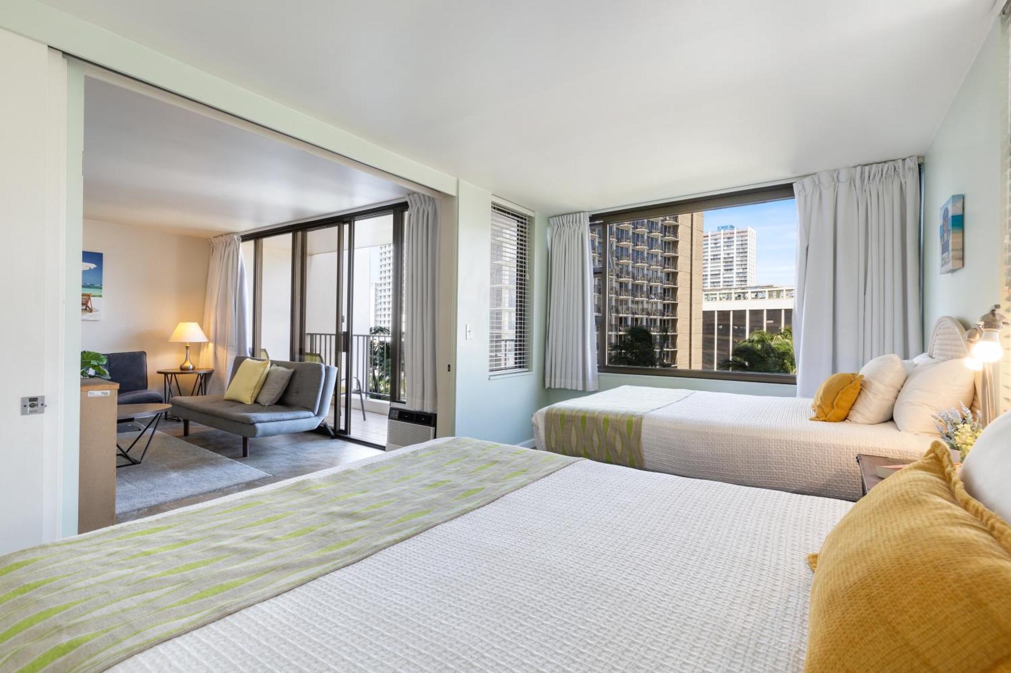 Light & Airy 8Th Floor Ocean View Condo With Lanai Condo Honolulu Exterior photo