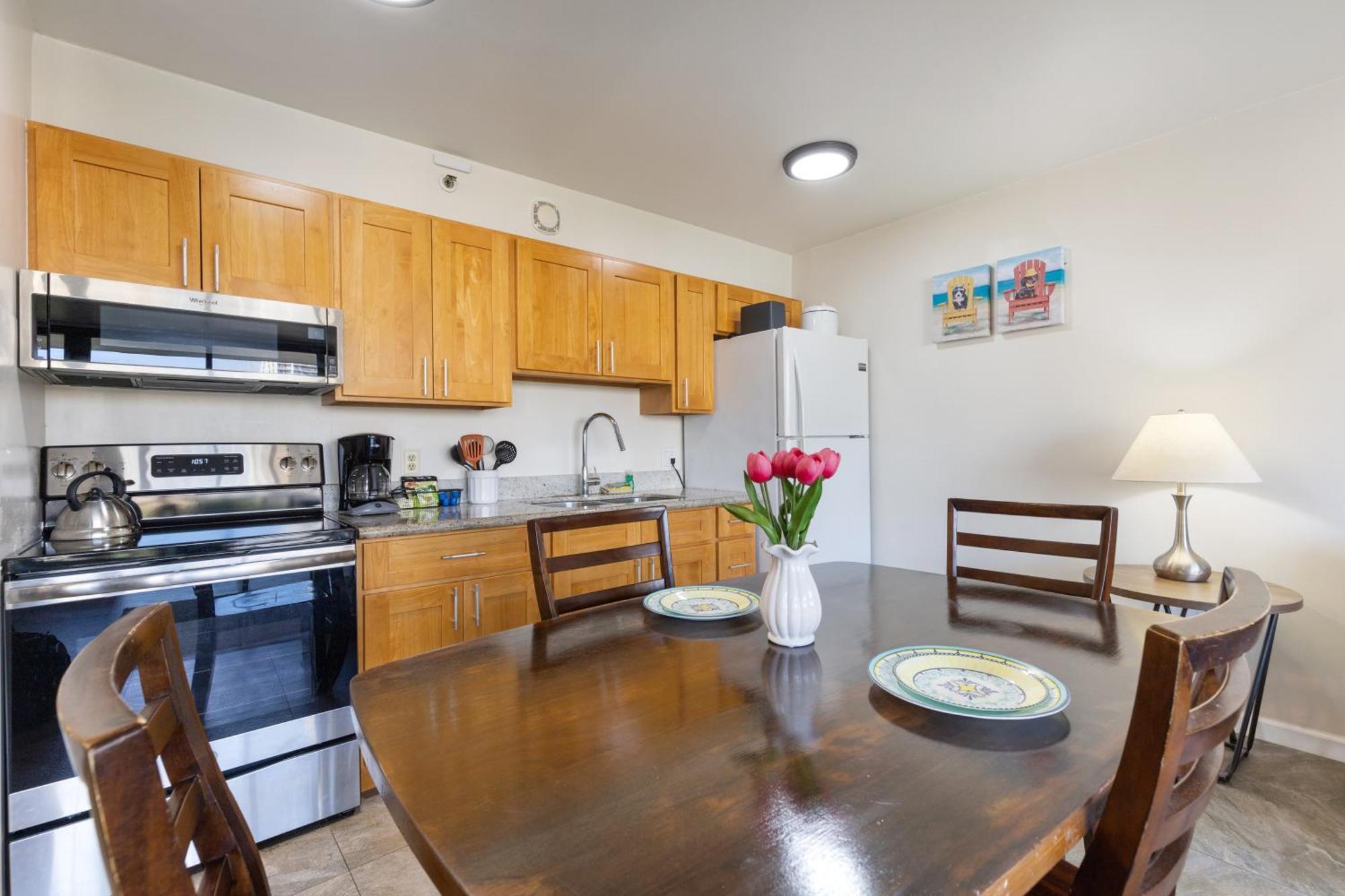 Light & Airy 8Th Floor Ocean View Condo With Lanai Condo Honolulu Exterior photo